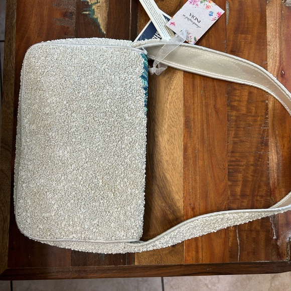 Viral beaded fish handbag - Picture 2 of 4